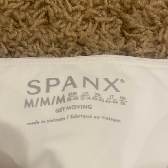 SPANX - Picture 4 of 9
